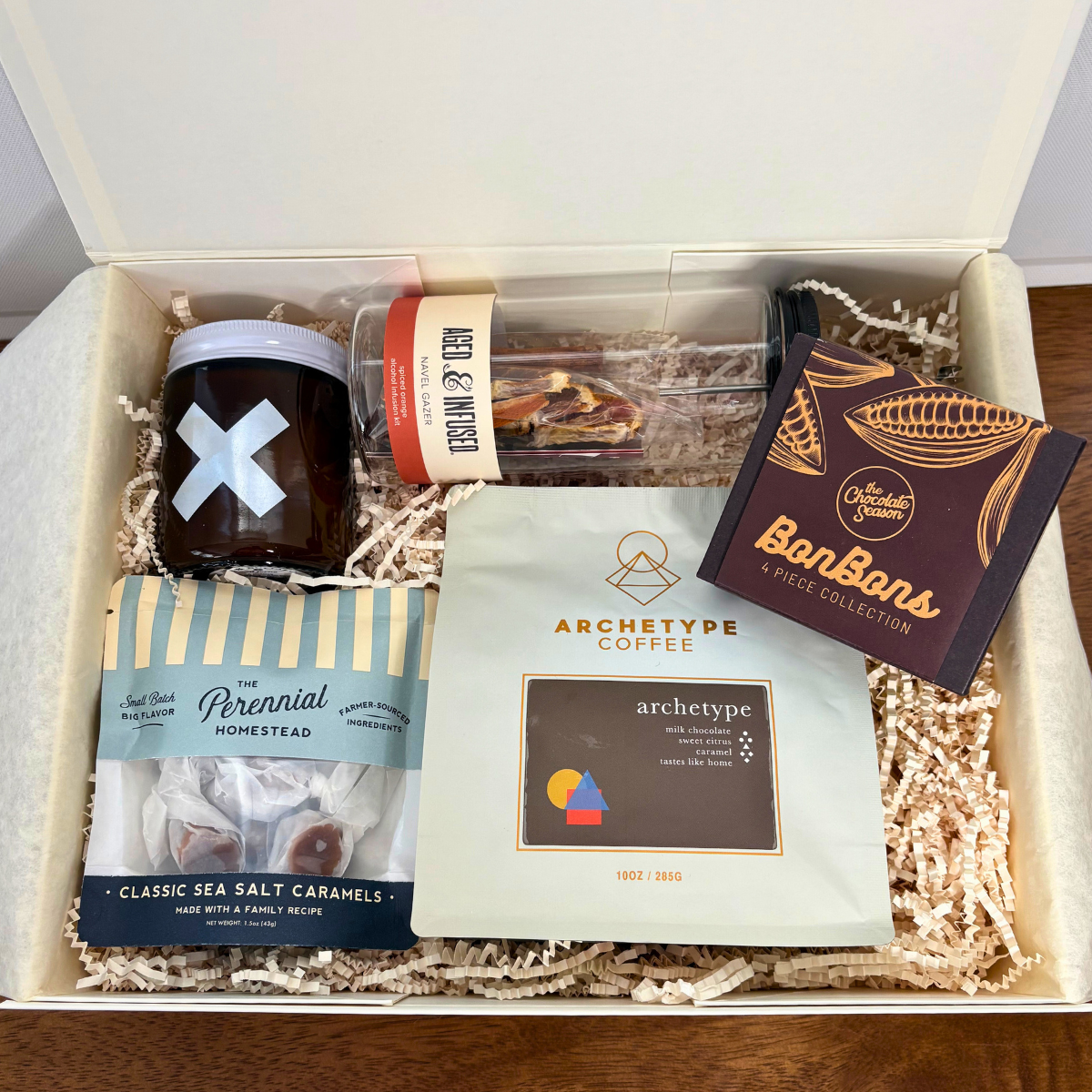 Celebration & Sips Box